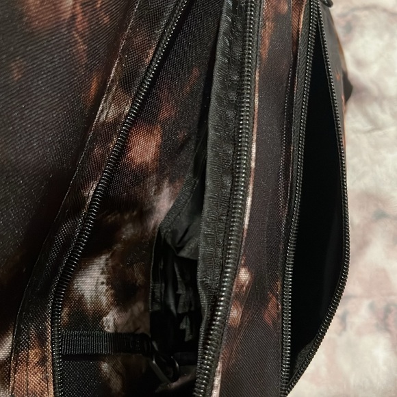 Backpack - Picture 5 of 12